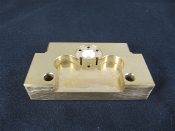 WM147, X053C884G52 0.4mm iD Guide D Brass Plate